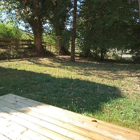 Chambre Au Calme Entouree Par La Nature. Сан-Леон-сюр-Вежер Екстериор снимка