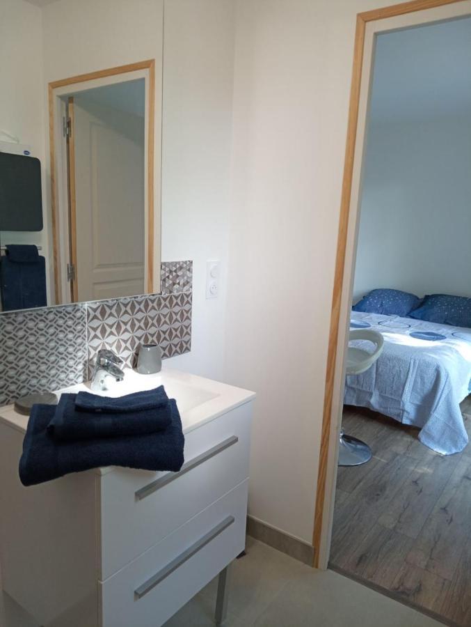 Chambre Au Calme Entouree Par La Nature. Сан-Леон-сюр-Вежер Екстериор снимка